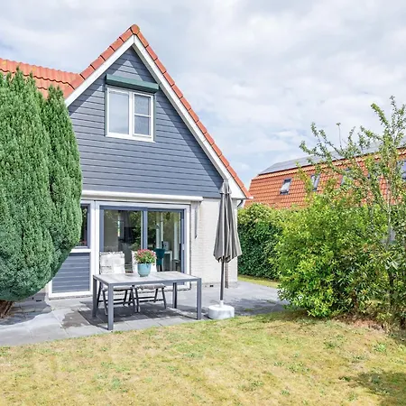 Cozy & Texel Escape For Two